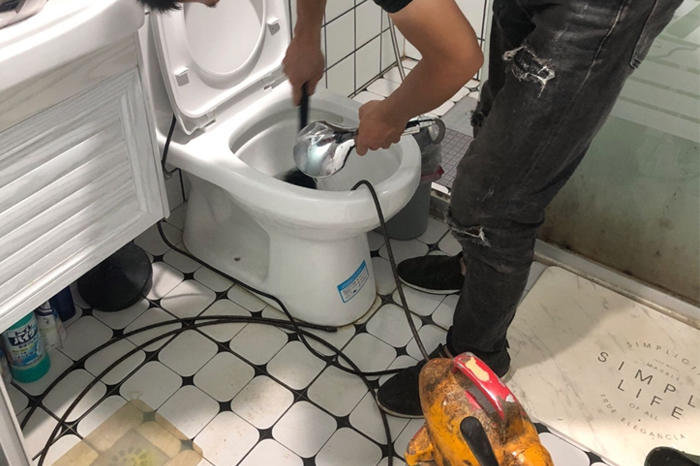 梁山疏通下水道